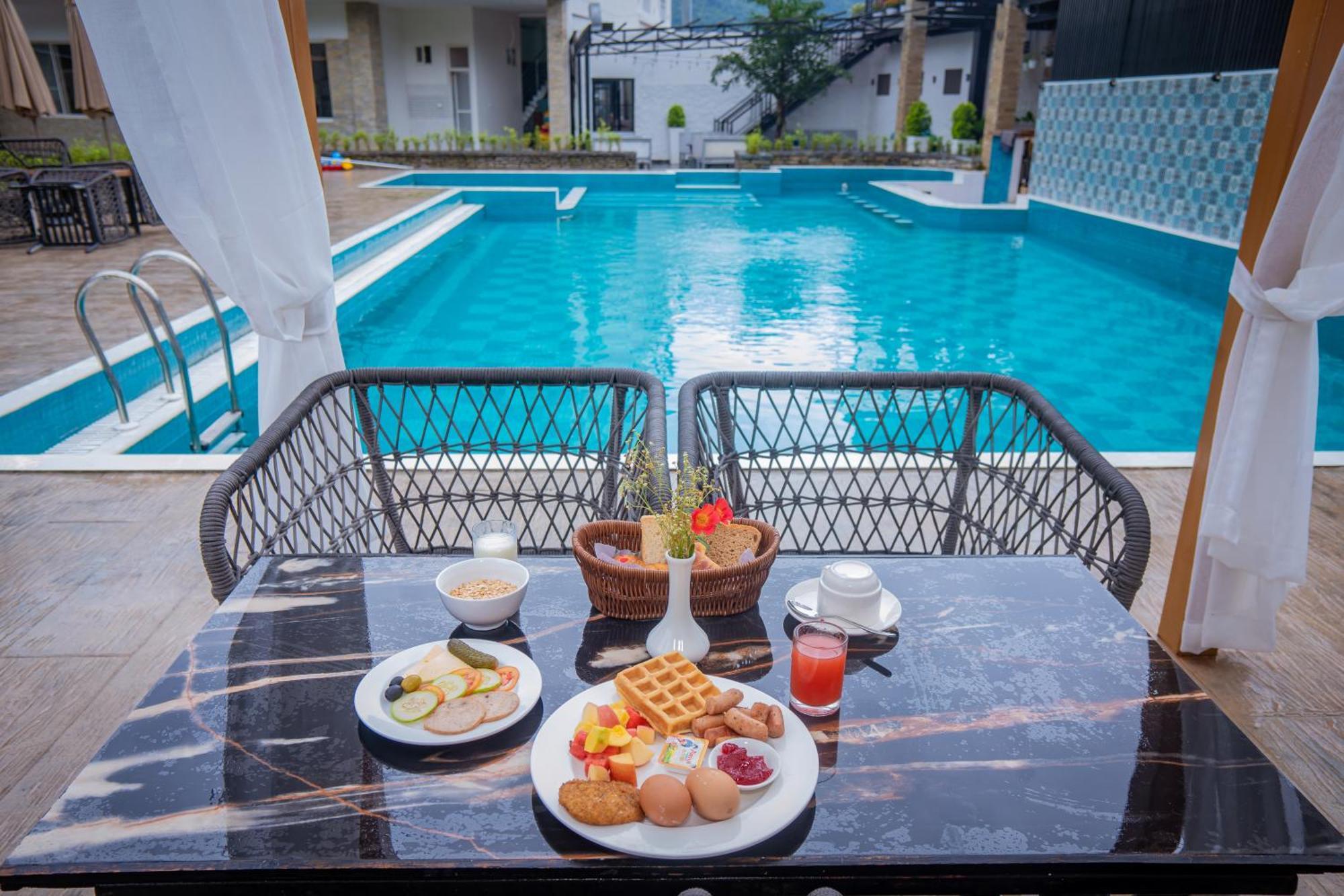 Majestic Lake Front Hotel & Suites Pokhara Eksteriør bilde