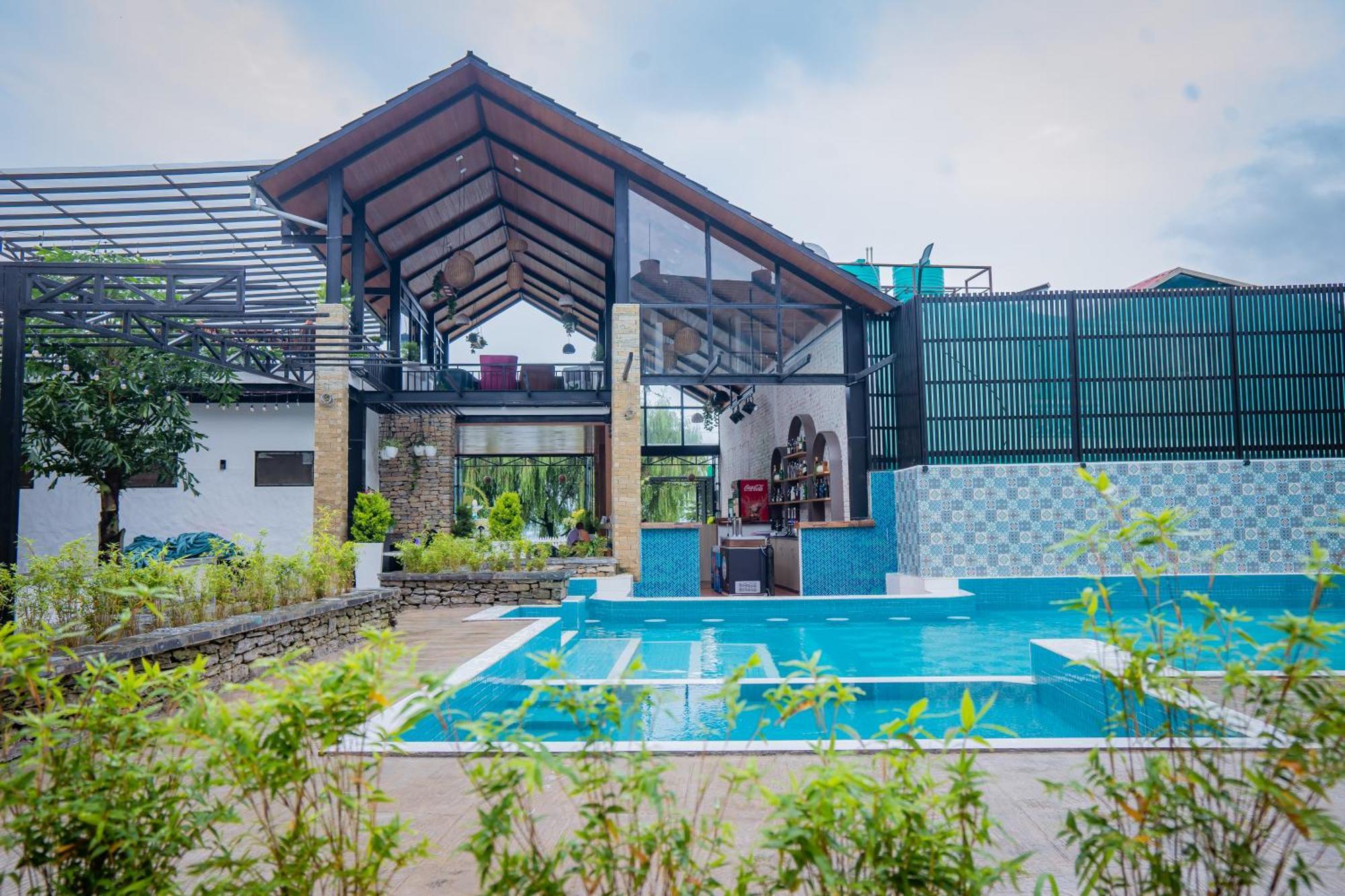 Majestic Lake Front Hotel & Suites Pokhara Eksteriør bilde