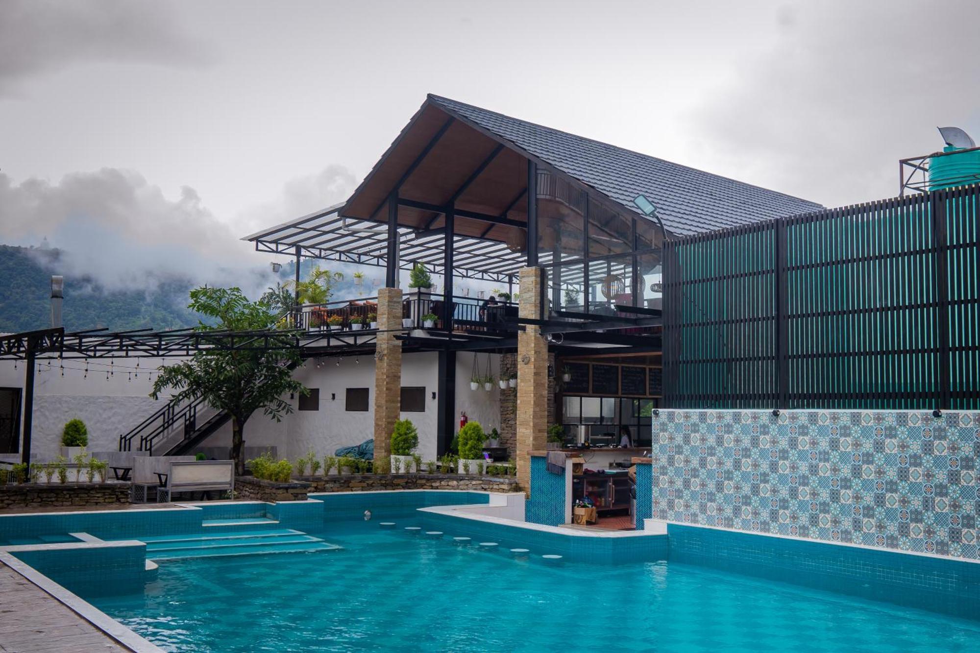 Majestic Lake Front Hotel & Suites Pokhara Eksteriør bilde
