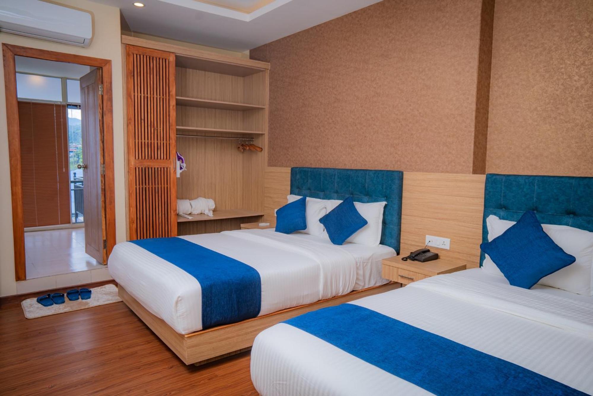 Majestic Lake Front Hotel & Suites Pokhara Eksteriør bilde