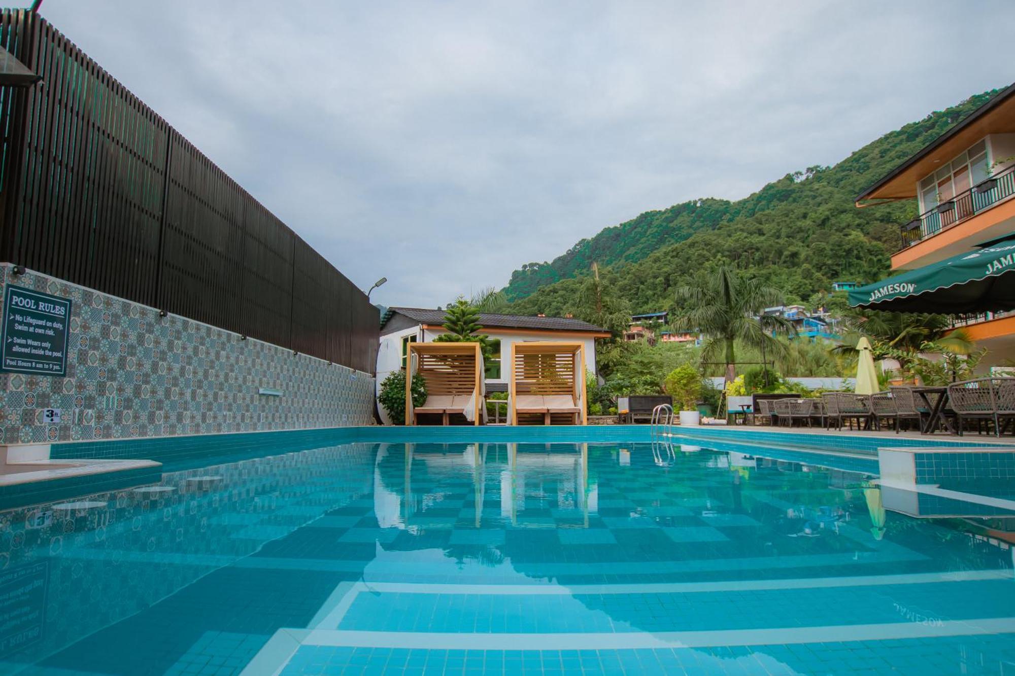 Majestic Lake Front Hotel & Suites Pokhara Eksteriør bilde